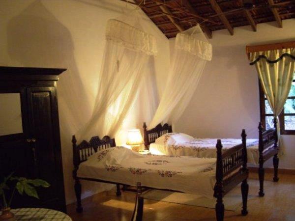 Cancio'S House Hotel Aldona Buitenkant foto